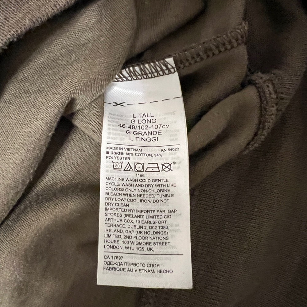Banana Republic Men's Crewneck Sweaters in Olive and Gray - Picture 4 of 7